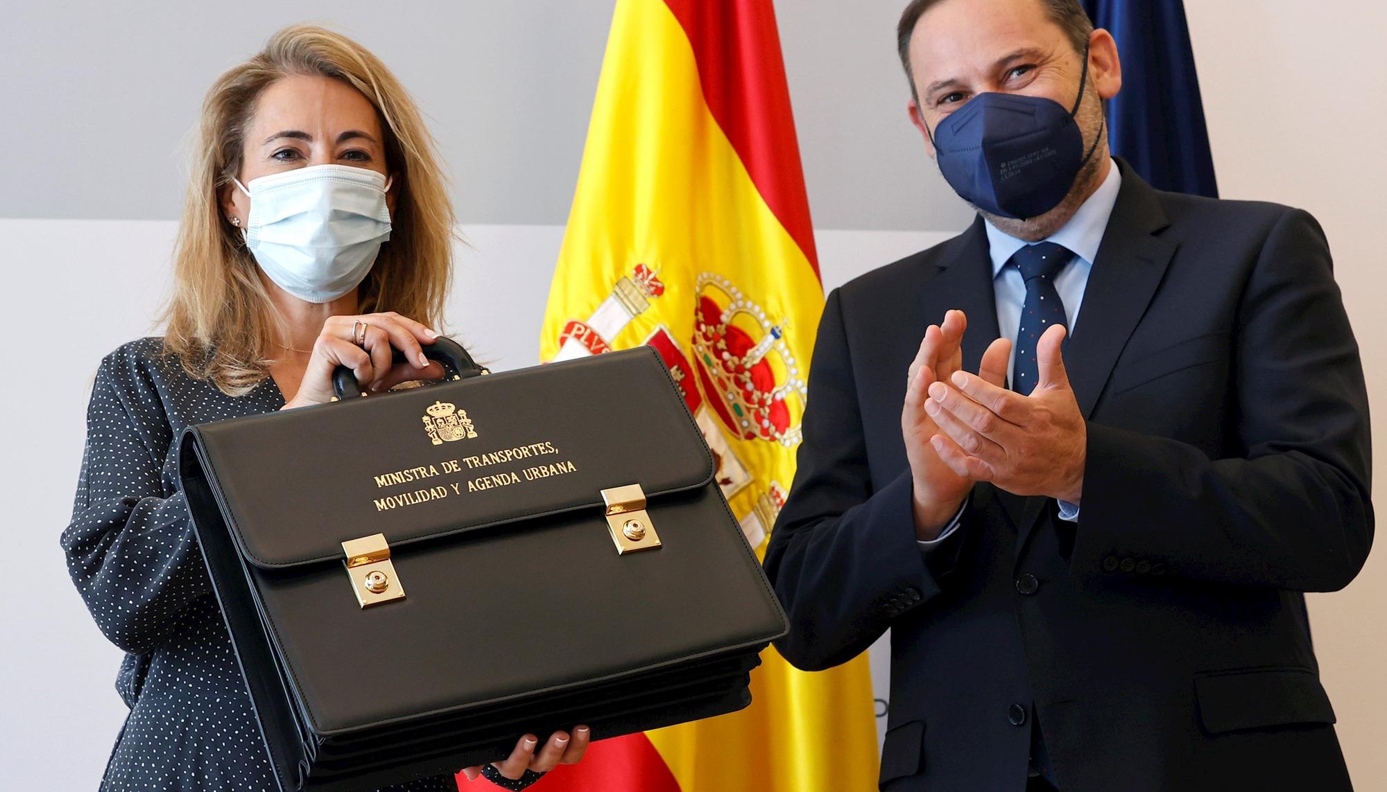 Raquel Sánchez recibe la cartera de Transporte y Agenda Urbana de su predecesor José Luis Ábalos.